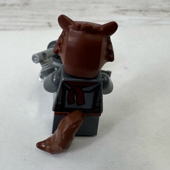LEGO MINI FIGURE ROCKET WITH WEAPON GUARDIANS OF THE GALAXY - Picture 3 of 3